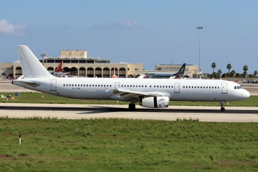 YL-LCQ (2211) 2004 Airbus A321-231