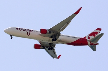 C-FMWY (cn 25587) Boeing 767-333ER