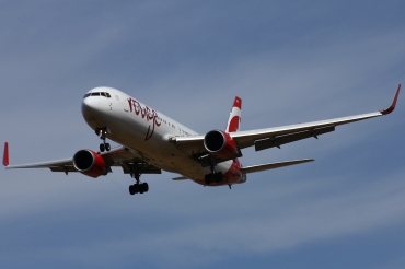 C-GHLQ (cn 30846) Boeing 767-333ER