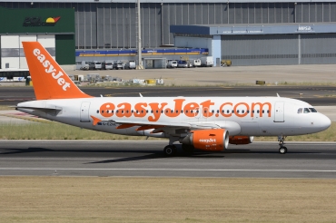 G-EZNC (2050) 2003 Airbus A319-111