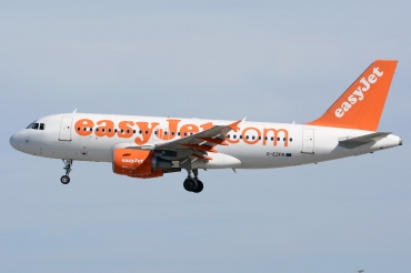 G-EZFR · Airbus A319-111 · (LIS / LPPT)