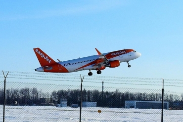G-EZRF (7687) 2017 Airbus A320-214(WL)