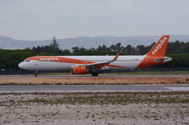 G-UZMD (8421) 2019 Airbus A321-251NX
