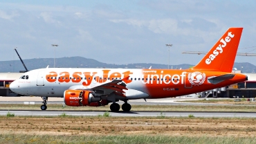 G-EJAR (2412) 2005 Airbus A319-111