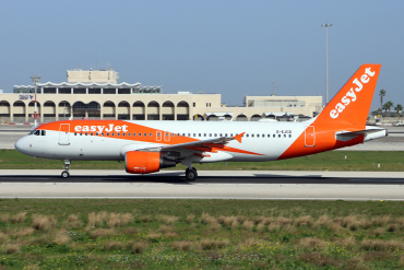 G-EJCD (3945) 2009 Airbus A320-214