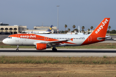 G-EJCH (4316) 2010 Airbus A320-214