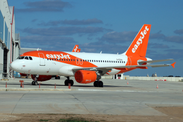 G-EZAU (2795) 2006 Airbus A319-111