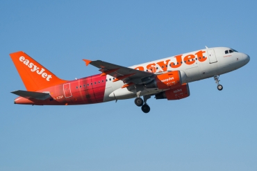 G-EZBF · Airbus A319-111 · (OPO / LPPR)