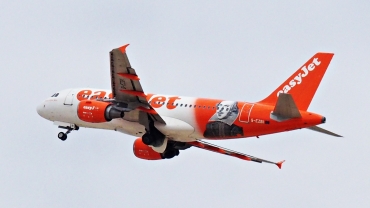 G-EZBI · Airbus A319-111 · (FAO / LPFR)