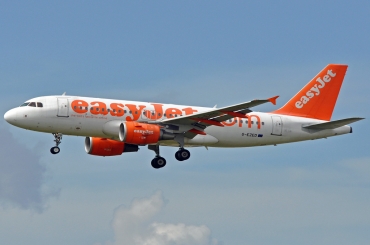 G-EZED (2170) 2004 Airbus A319-111