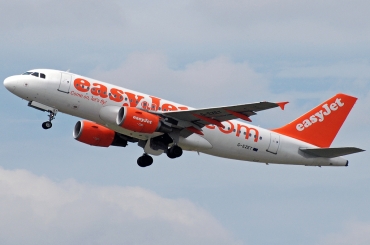 G-EZET (2271) 2004 Airbus A319-11
