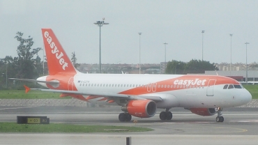 G-EZTA (3805) 2009 Airbus A320-214