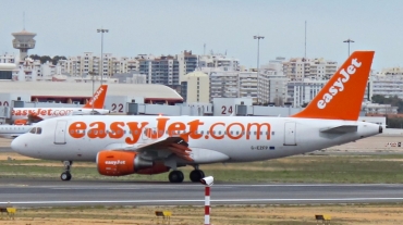 G-EZFP (4087) 2009 Airbus A319-111