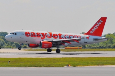 G-EZIV (2565) 2005 Airbus A319-111