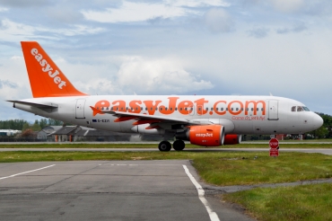 G-EZIY · Airbus A319-111 · (GLA / EGPF)