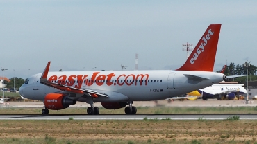 G-EZOC (6485) 2015 Airbus A320-214(WL)
