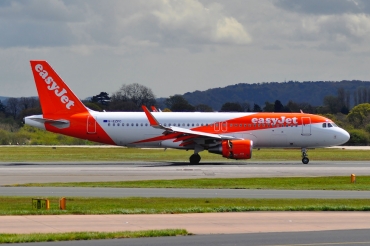 G-EZPC (6981) 2016 Airbus A320-214(WL)