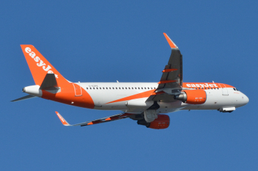 G-EZPE (7044) 2016 Airbus A320-214(WL)
