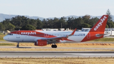G-EZPT (7460) 2016 Airbus A320-214(WL)