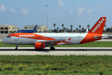 G-EZTC (3871) 2009 Airbus A320-214