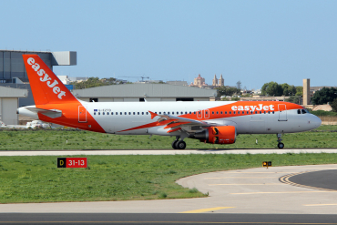 G-EZTD (3909) 2009 Airbus A320-214