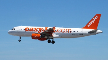 G-EZUV (5111) 2012 Airbus A320-214
