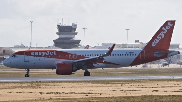 G-UZHN (8409) 2018 Airbus A320-251N