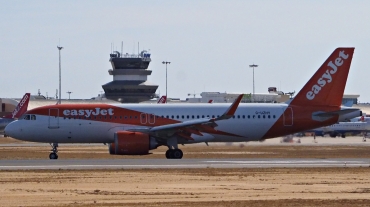 G-UZHY (8920) 2019 Airbus A320-251N