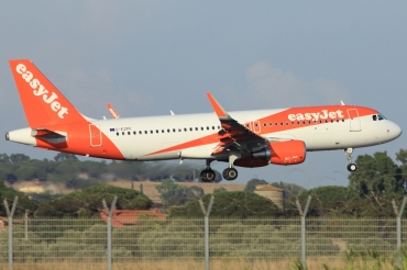 G-EZPF (7067) 2016 Airbus A320-214(WL)
