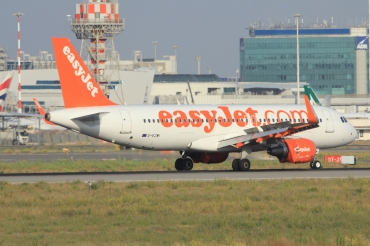 G-EZWI · Airbus A320-214(WL) · (FCO / LIRF)