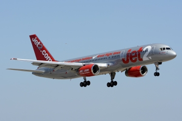 G-LSAA (24122) 1988 Boeing 757-236