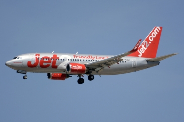G-CELV · Boeing 737-377 · (IBZ / LEIB)
