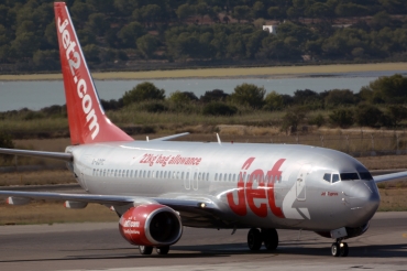 G-GDFC (28375) 1998 Boeing 737-8K2(WL)
