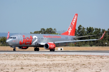 G-JZHY · Boeing 737-8MG(WL) · (FAO / LPFR)