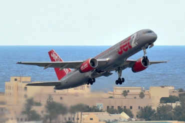 G-LSAD (24397) 1989 Boeing 757-236