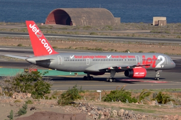 G-LSAA (24122) 1988 Boeing 757-236
