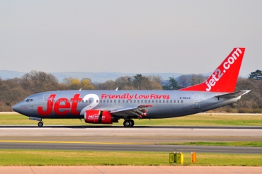 G-CELV (23661) 1986 Boeing 737-377