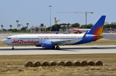 G-GDFU (30416) 2001 Boeing 737-8K5(WL)