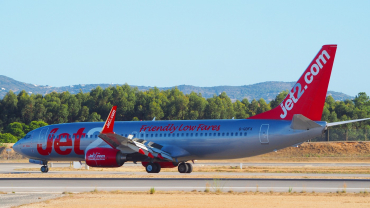 G-GDFX (27987) 2000 Boeing 737-8K5(WL)