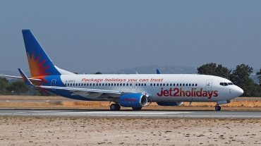 G-GDFZ (30276) 2001 Boeing 737-86Q(WL)