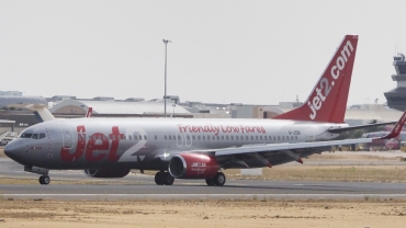 G-JZBI (63166) 2018 Boeing 737-8MG WL