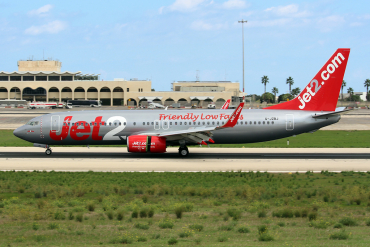 G-JZBJ (63165) 2018 Boeing 737-8MG(WL)