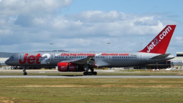 G-LSAA (24122) 1988 Boeing 757-236