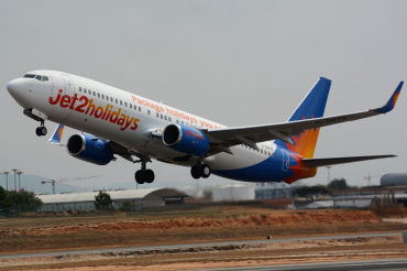 G-DRTK (40260) 2013 Boeing 737-8KN(WL)