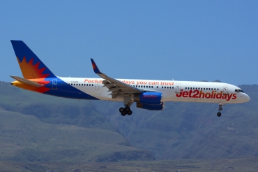 G-LSAN (26635) 1994 Boeing 757-2K2(WL)