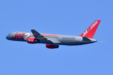G-LSAH (24015) 1987 Boeing 757-21B
