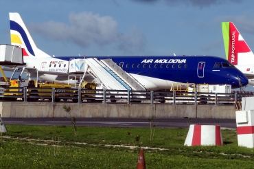 ER-ECC (cn 19000130) Embraer 190-100IGW