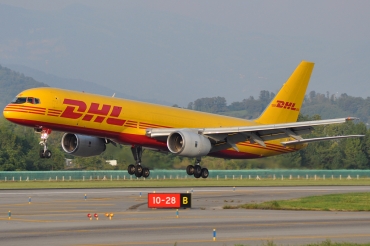 D-ALEE (22183) 1984 Boeing 757-236(SF)