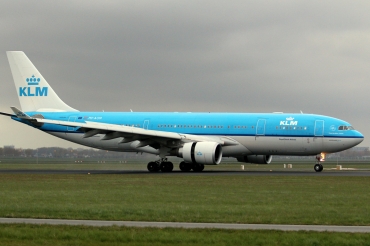 PH-AOM (1161) 2010 Airbus A330-203