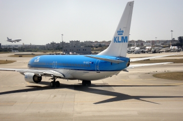 PH-BXG (30357) 2000 Boeing 737-8K2(WL)